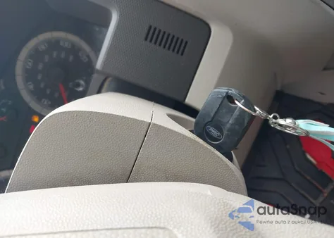 2008 Ford Escape Xlt z USA, uszkodzony, nr VIN 1FMCU03138KB76624